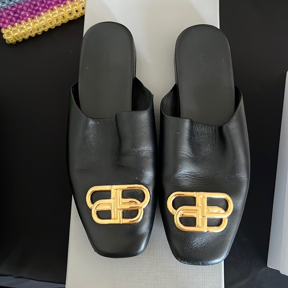 Balenciaga black flat mules size 36